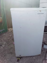 ثلاجه • طباخ • مكينة