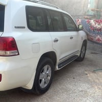 لاندكروز ٢٠١١ • ٨ سلندر • رقم بغداد