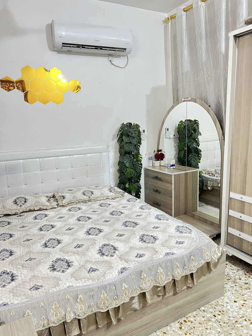 غرفة تركية باب اول 6 قطع ، كراسي اثنين من تخم تركي


**إذا كنت صاحب هذا الإعلان وتريد حذفه لأي سبب، رجاءا أرسل رسالة إلى الدعم الفني**