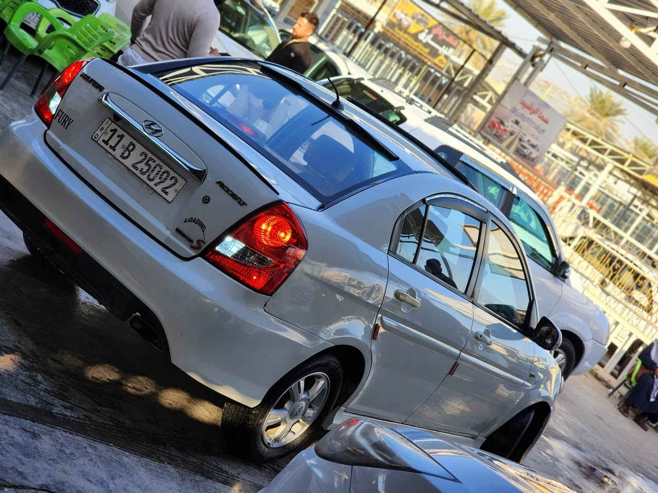 اكسنت موديل 2011 خليجي 
بغداد بأسمي 
السياره فول عده البصمه 
محرك 1600
السياره جاهزه من كلشي 
السياره بيهه صبغ جمالغات الخلفيه وجنطه صبغ  السعر 87 ورقه وترهم قصط 
مكان السياره بغداد اليوسفيه 
***********
***********
