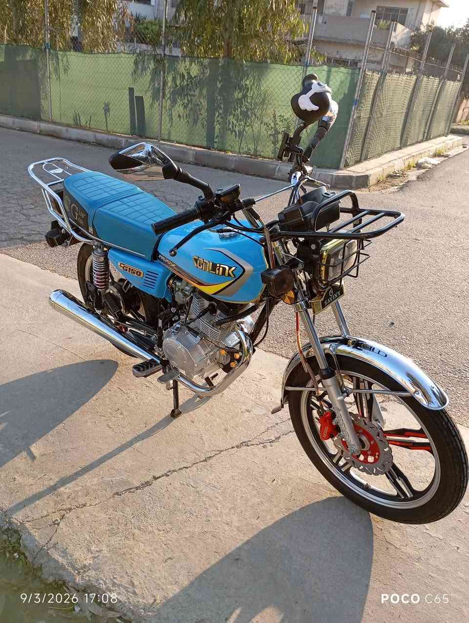 للبيع دراجة نارية نظيفة 🔥
نوع: سونك 150 🏍️
الحالة: ممتازة جداً وما تحتاج أي صرف ✅
الموديل: 2024 
الممشى: 2700 كم فقط ⛽ على وضع شركة 
المميزات:
بصمة تشغيل عن بعد 💯
مكينة قوية واقتصادية بالبنزين 💪
شكلها مرتب وجديدة ✨
شغالة بدون أي مشاكل 👍
استعمال خفيف جداً 
فول مواصفات شاشة ديجيتال إلكترونية 
💰 السعر:  خاص 
📍 المكان: الموصل
📩 للتواصل خاص


**إذا كنت صاحب هذا الإعلان وتريد حذفه لأي سبب، رجاءا أرسل رسالة إلى الدعم الفني**