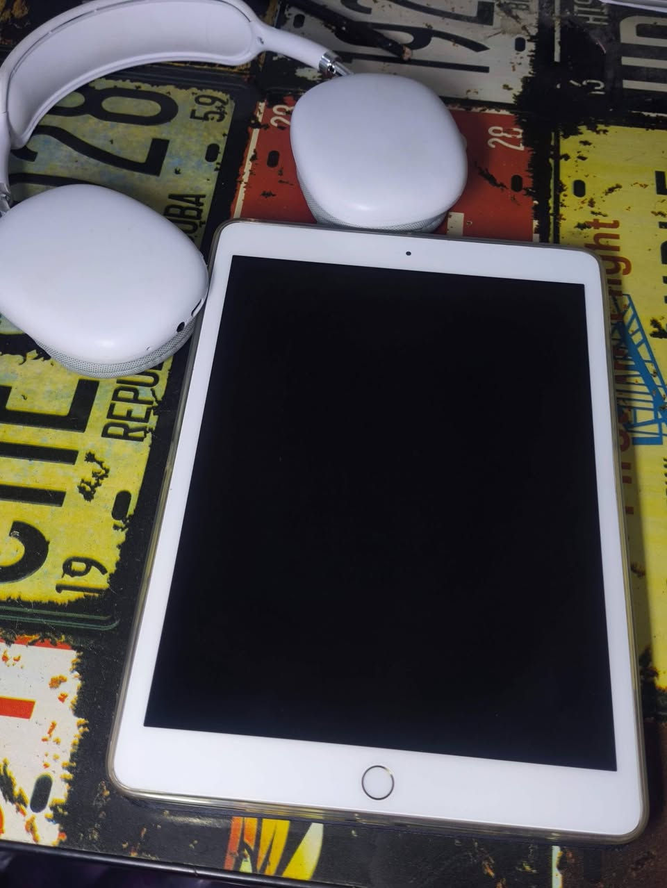 ايباد (8) الصلي للبيع 🎧📱📱
ذاگرةةة (128) ✨😮‍💨

60 فريم ببچي موبايل ♣️📱

بطارية 80 👌🏽

جهاز نضيف ما بي اي گسر 🎧

ما مبدل لا ( شاشة ) ولا (بطارية )✨✨✨

استعمال قليل 😀😀

سعر(275) وبي مجال 

للاتصال ( *********** )
