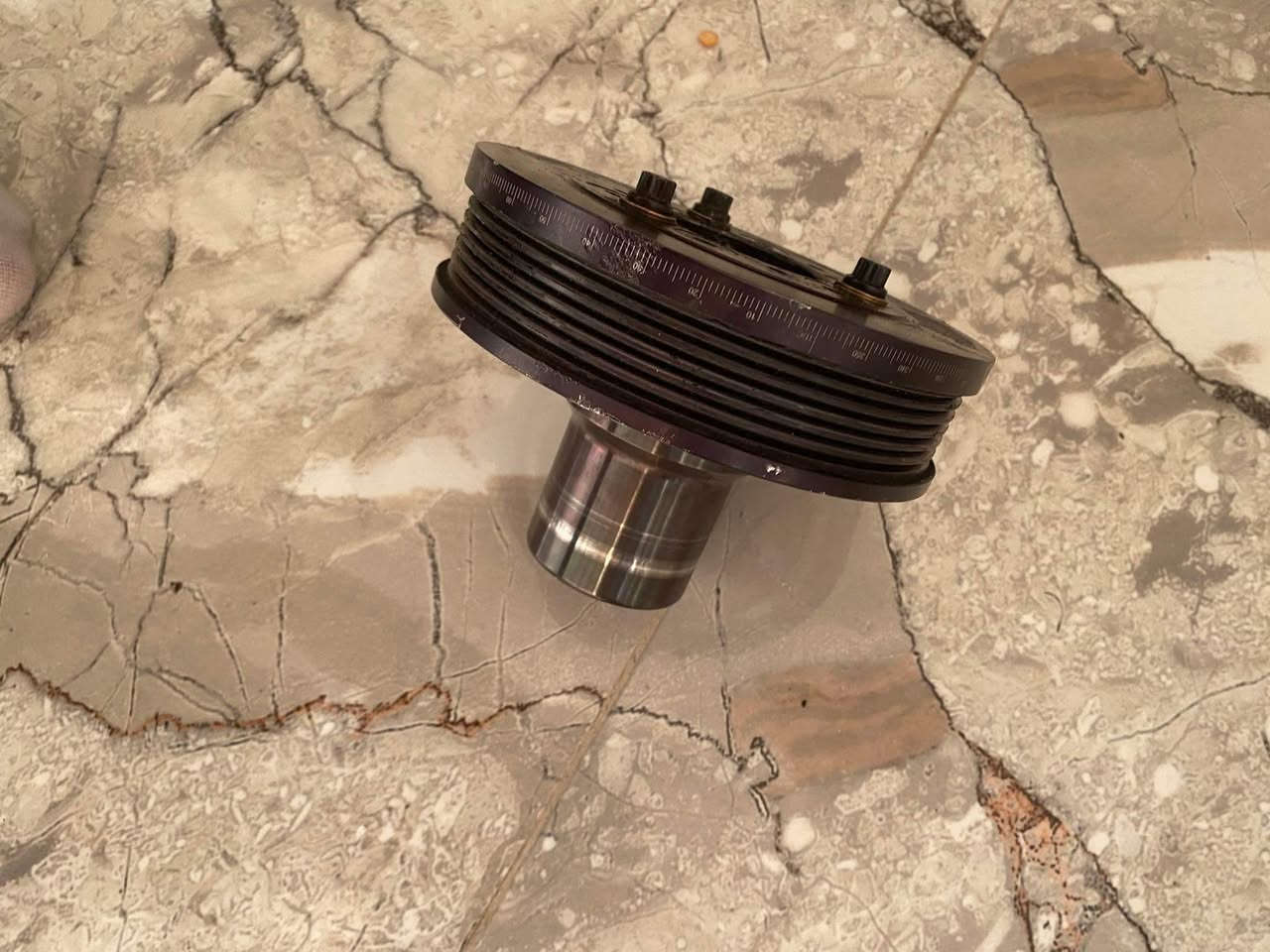 للبيع بلي كرنك يرهم5700
6400 
برغي مالته اصلي 
اويل بم 
***********
