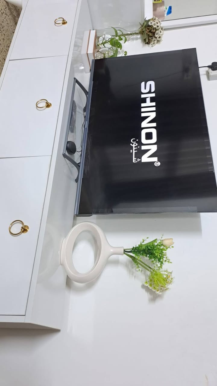 بلازما شينون حجم 43 شبكة وتطبيقات سعر 200 الف قفل بعده جديد بيع بسبب الحاجة ***********
