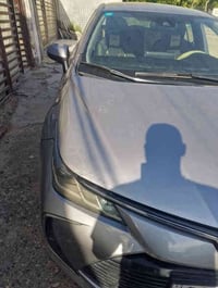 كورلا هايبرد موديل 21  سياره خليجي بيه بس صبغ سياره نظيفه السعر 125 رق...