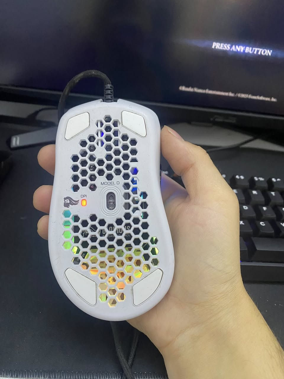 ماوس غلوريوس
نضافه ٩٩٪؜ مستعمل قليل غراضه كامله مكاني بغداد
سعر ٦٠ الف


**إذا كنت صاحب هذا الإعلان وتريد حذفه لأي سبب، رجاءا أرسل رسالة إلى الدعم الفني**