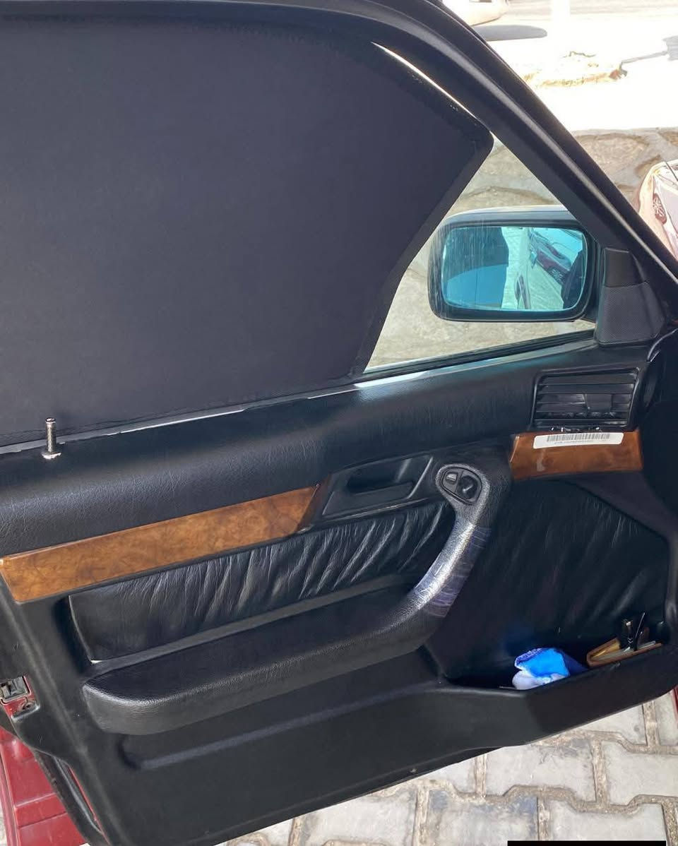 السلام عليكم ورحمة الله وبركاته 🌹
للبيع فقط — BMW 525 فول مواصفات، سيارة نظيفة ومرتبة مال جناي، والفحص خير برهان، تعجبك تتدلل وما تعجبك صلِّ على النبي واعبر 🌹
🚘 المواصفات:
BMW 525
موديل 1992
رقم بغداد
مسكر عدل مرغوب
فتحة سقف
كشنات كهرباء
كير ومكينة مكفولات شرط الفحص
منظومة زنون
تبريد ثلج ❄️
حرارة نص مع التبريد وماكو أي مشكلة حماوة
بدون ضربات أو خياس
ويلات M رياضية
السيارة مسويلها إدامة كاملة قبل شهر
💰 السعر: 7300 دولار
وبي مجال بسيط للجناي للجادين
📍المكان: الأنبار / قضاء هيت
📞 ***********

