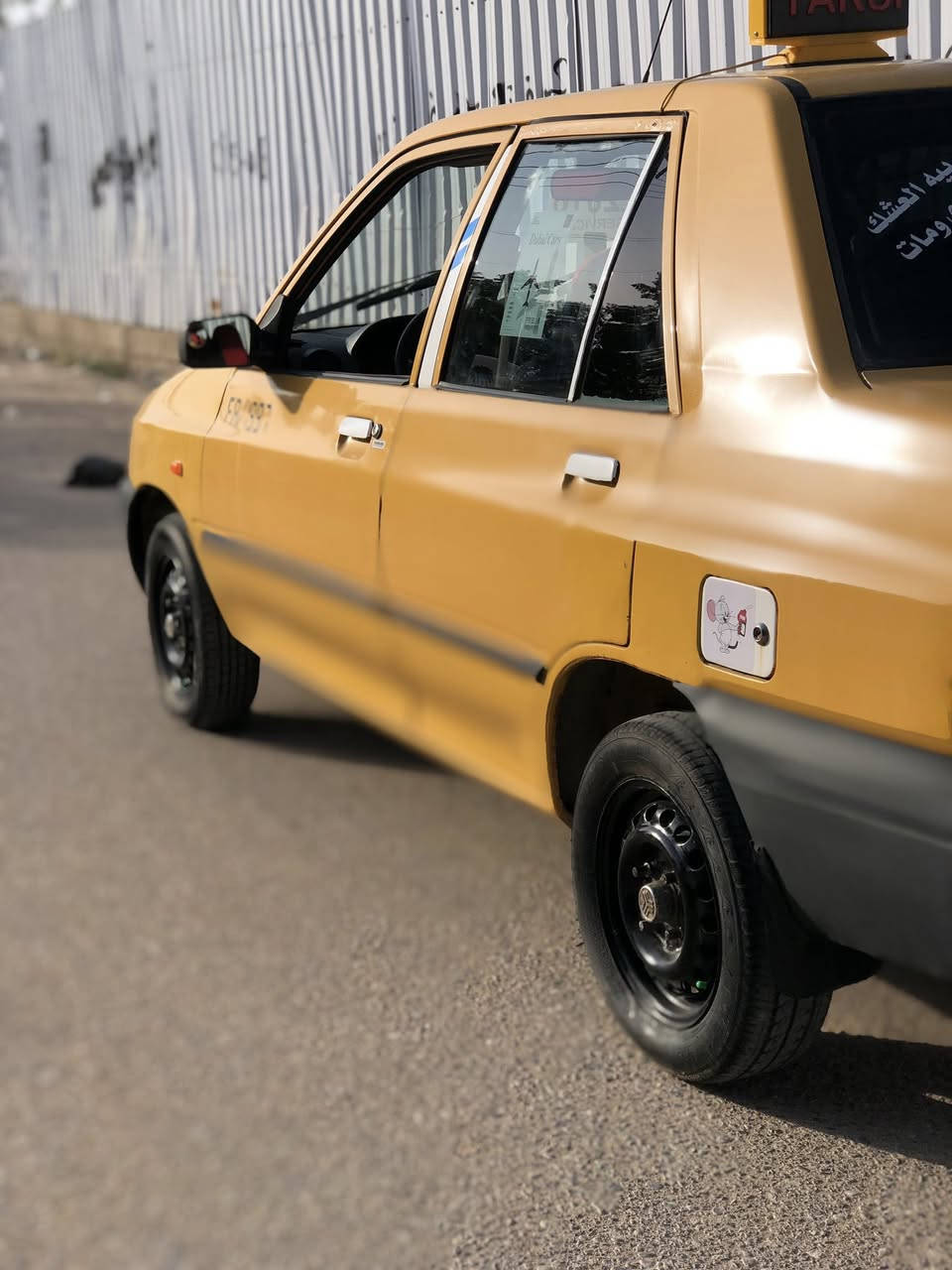 سلام عليكم سايبه للبيع 2015مكينه +كير +حداديه حلوه 
سنويه منتهيه العنوان البصره ابو الخصيب السعر 31وبيه مجال شي بسيط ***********
