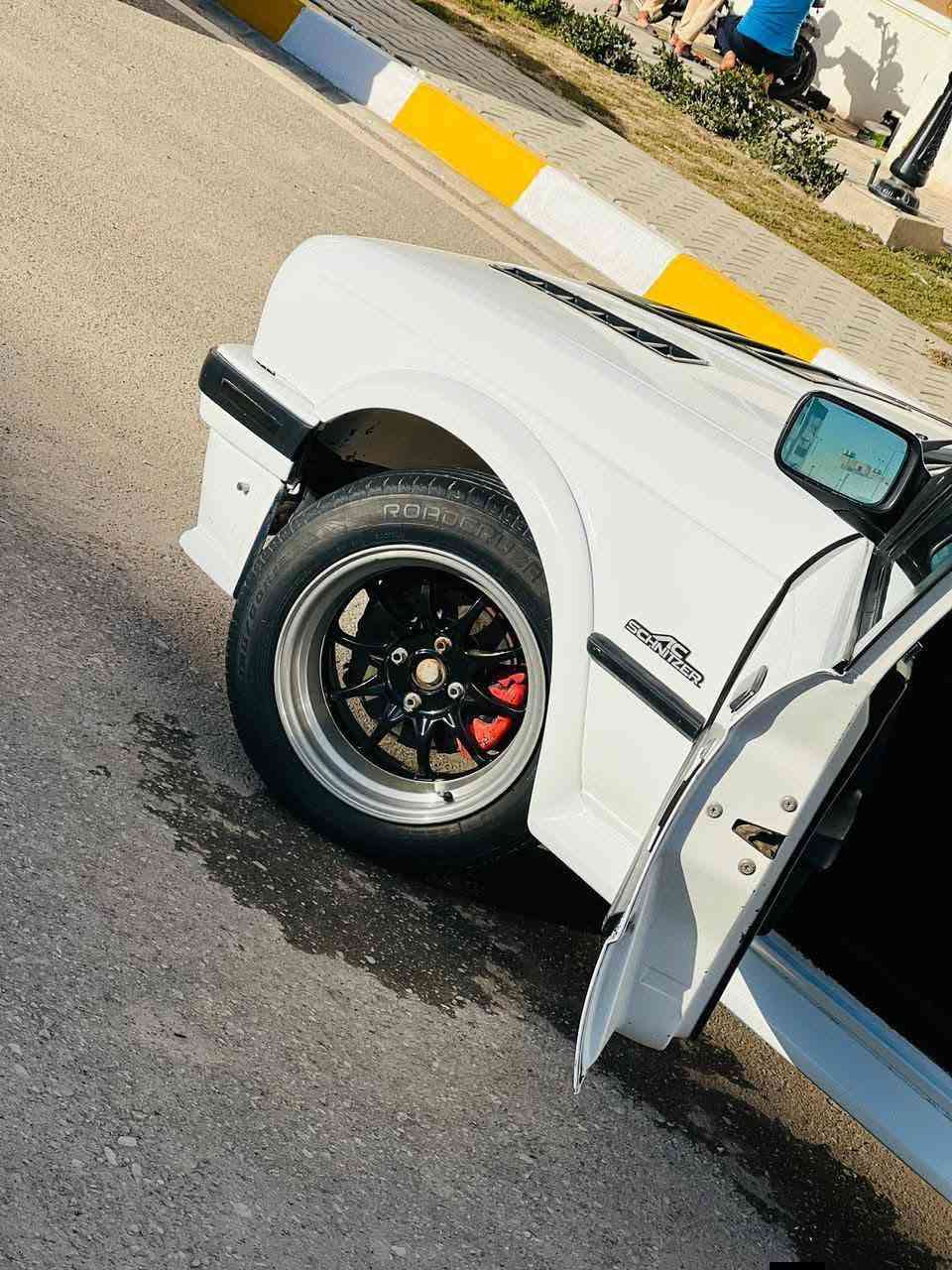 السلام عليكم

BMW E30 1990  استيشن 

325  مسكر فانوس 

كير عادي جاكتراك 260 

كلج براص 

اكسل قفل 8 براغي 

شورت شفت رياضي 

قبضه موستنك كاربون

صالنصات تفصال دبات كاتباك زوج ريمونت

كشنات M5  شوماه وجلد 

تغليف عازل حرارة ارضية وبيبان 

تبريد شغال 

رقم بغداد مشروع وطني بأسمي 

السعر. 50  وبيهه مجال 

للاستفسار  اتصل ***********
