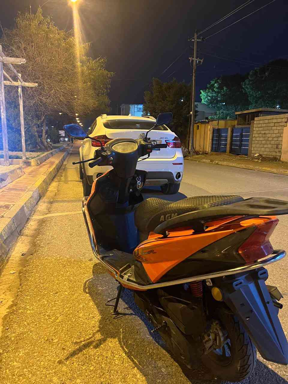 سلام عليكم دراجه سكنس للبيع شلعه ومعدل مابيه اي نقص سلف كهربائيات كله شغاله ناعمه كلش السعر 450 وبي مجال للطيبين الاستفسار عل رقم
***********
