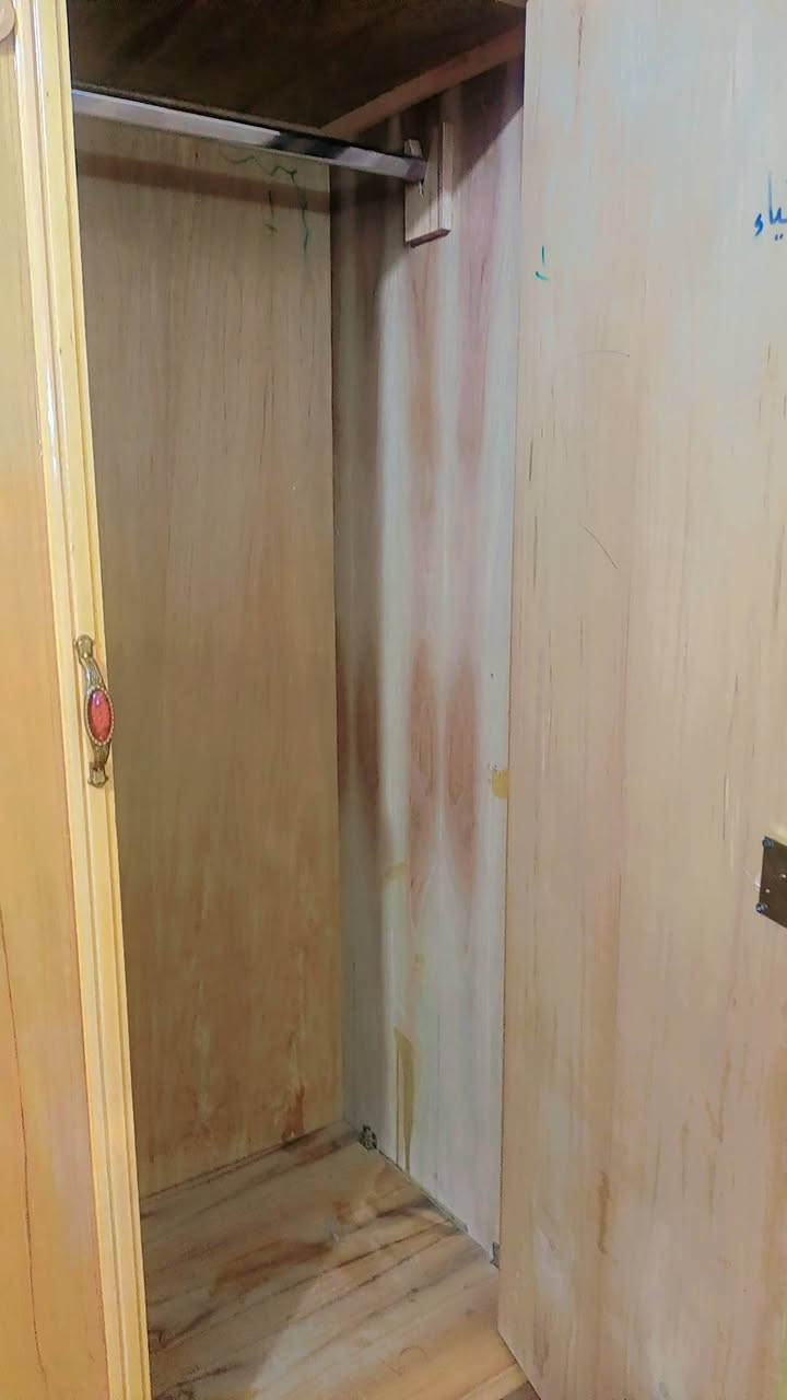 غرفه نوم للبيع سعرها مليون ونص وبيها مجال المراسله على الخاص عنوان بغداد


**إذا كنت صاحب هذا الإعلان وتريد حذفه لأي سبب، رجاءا أرسل رسالة إلى الدعم الفني**