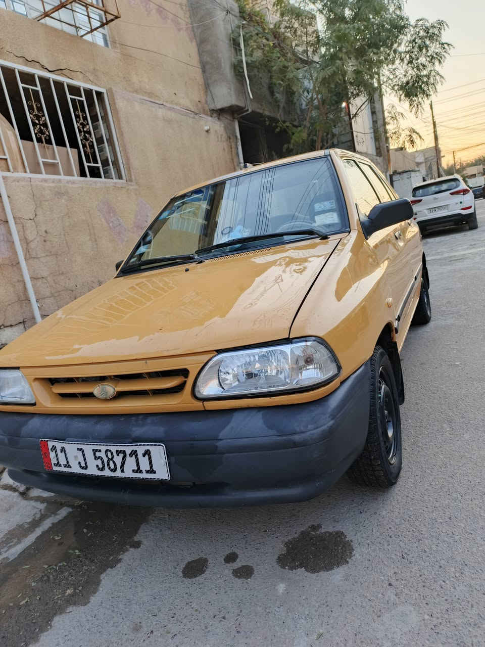 سايبه 2016رقم بغداد انكليزي
مصفره هيئه وغرامات
تحويل مباشر
سنويه لغاية 2030
مكفوله من ضربه وصبغ وتبديل كفاله 
كير مكينه مكفولات 
شواصي مكفولات  
بدون اي خياسات 
مسجل شغال 
تدفئه تبريد شغال 
كهربائيات كلها شغاله مانقصها اي شي 
السعر 40 وبيها مجال بسيط
مكاني الزعفرانية ***********
