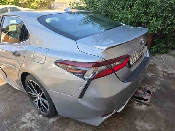 سلام عليكم
كامري موديل ٢٢ هايبرد
ماشيه ١٩١ الف كيلو
فول مواصفات محرك ٢٥٠٠ 
الاريباك مرجع سستم
القماره كلير 
سعر ١٧٥ وبيها مجال 
مكان الكرخ الرقم
***********
