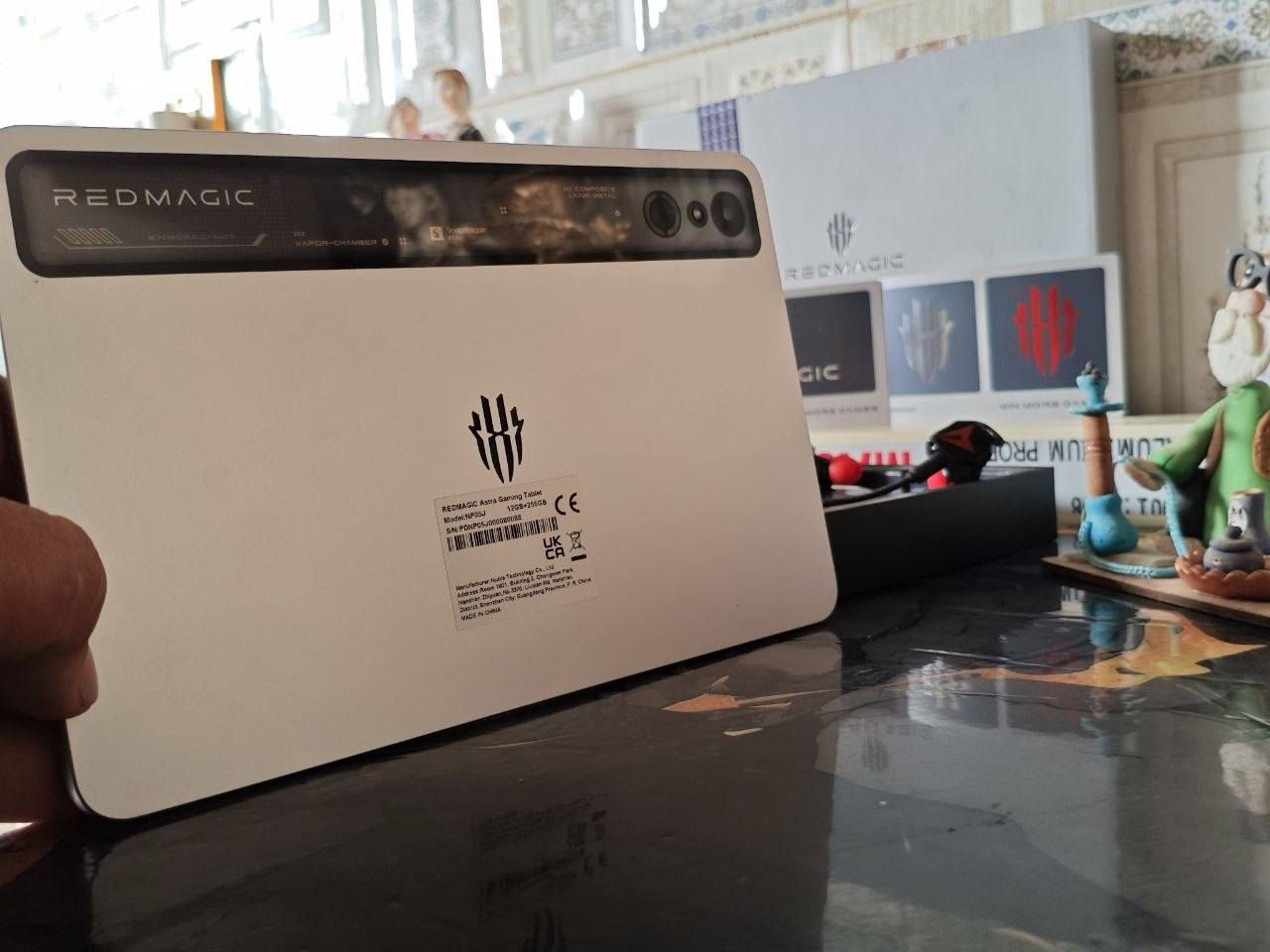 ريد مجك استرا تابلت 
بي ضمان سنة ونصف من شركة الاماني 🤍

المعالج: Snapdragon 8 Gen 3 Leading Version 🚀

الذاكرة: 256GB

الشاشة: 165Hz Gaming Display 🎮

❄️ نظام تبريد احترافي جدًا:

مروحة تبريد داخلية RGB

غرفة تبريد Vapor Chamber كبيرة

تبريد سائل متعدد الطبقات

يحافظ على الفريمات ثابتة ويقلل الحرارة بالألعاب الثقيلة

🔊 سماعات ستيريو قوية جدًا وصوت نقي

حالة الجهاز:

استخدام شهر ونص فقط

البطارية 99%

بدون أي شخط أو كسر نهائيًا
السعر 840 وبي مجال مكاني كربلاء 🤍

تابلت مخصص للألعاب والأداء العالي ويشغل كل الألعاب بأعلى إعدادات بدون تقطيع 🔥


**إذا كنت صاحب هذا الإعلان وتريد حذفه لأي سبب، رجاءا أرسل رسالة إلى الدعم الفني**