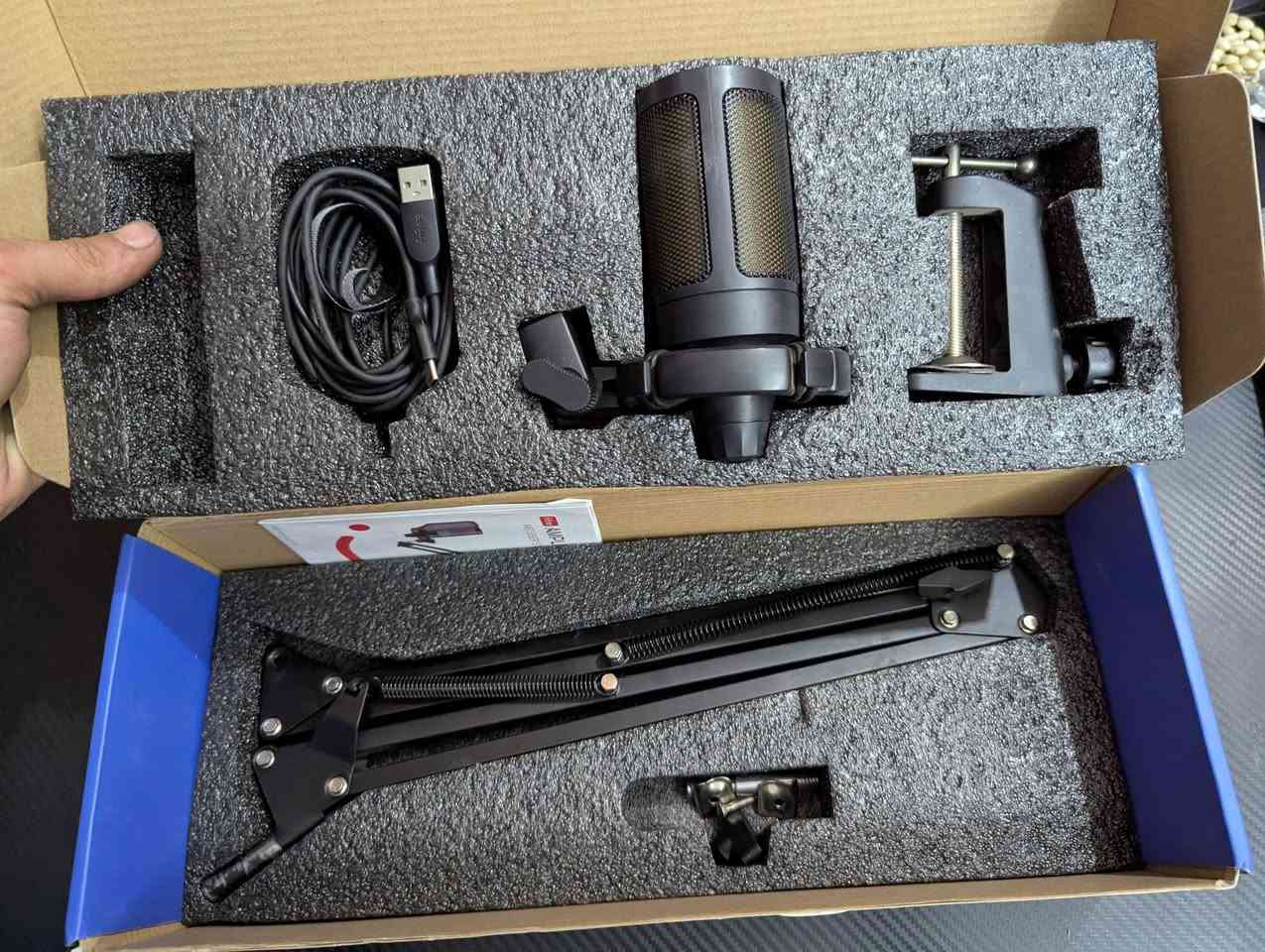 السلام عليكم ورحمة الله
للبيع فقط
مجموعة اكسسوارات راقيه
ماوس اتارك شارك X3 وايرليس (35 الف قفل)
كيبورد اسوس روك SCOPE RX TKL WIRELESS DELUXE (75الف قفل)
سماعه اسوس روك THETA 7.1 ( 100الف قفل) ضمان كيستون 
مايك فيفاين A6T ( 30 الف قفل) الكيبل مالته تعبان يحتاج كيبل فقط تايب سي
الاسعار غير قابله للنقاش
عنواني بغداد شارع فلسطين
***********
