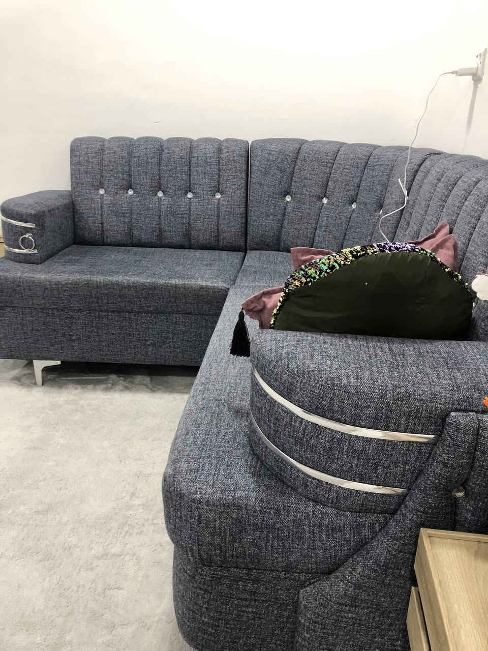 مترين ب  متر و ٦٠. ***********
