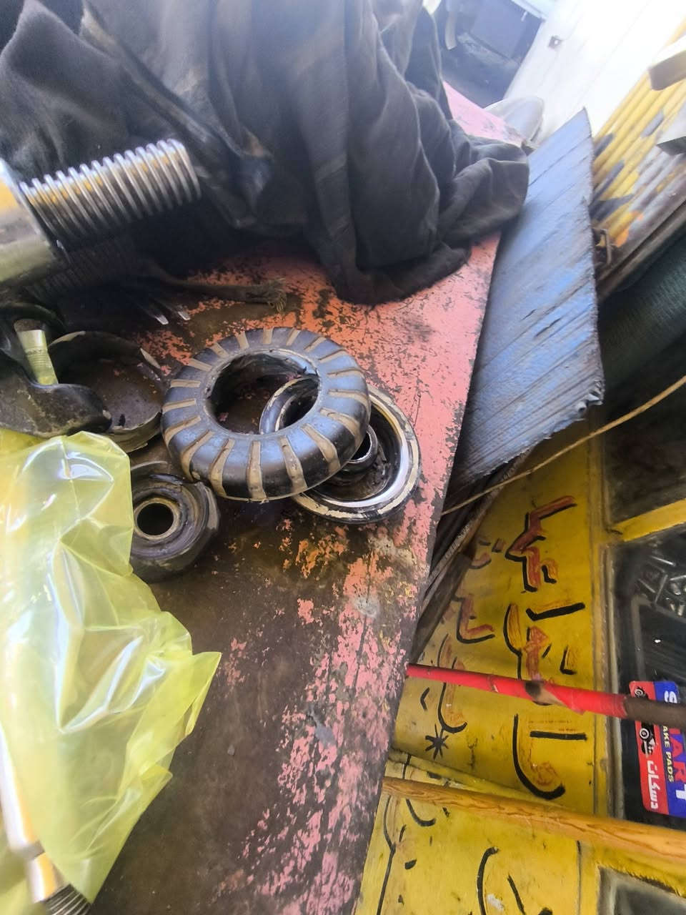 مستمرين بالصيانة وحدادة الصدر وتوفير الأدوات الاحتياطية 🔧🚗
شغل مضمون وأسعار تنافسية ✅
محل الصادق 

#صيانة #حدادة_صدر #قطع_غيار
جانب من عمالنا اليوميه ومن الله التوفيق مستمرين ادوات وصيانه وخدمه توصيل

📍 العنوان: بغداد – ساحة الطيران – الفرع الثالث شارع حجي منيشد 
☎️ للاستفسار:
***********
***********
