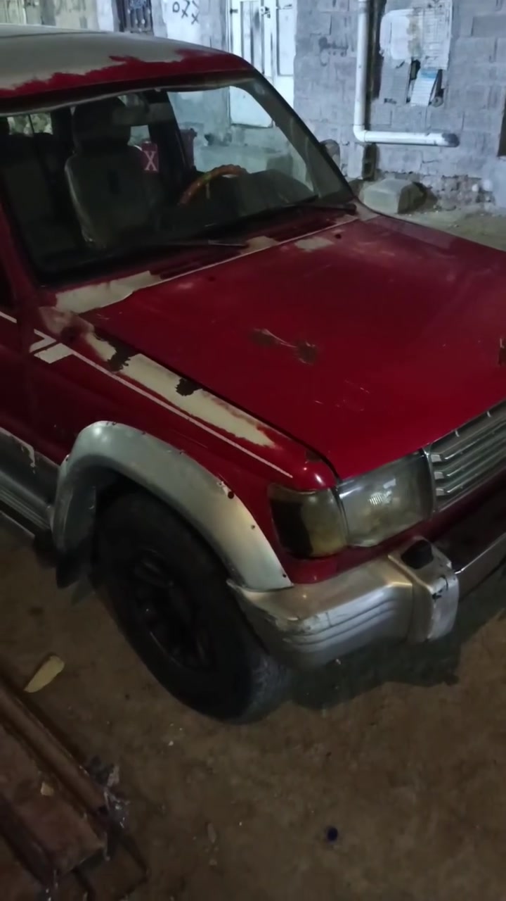 سلام عليكم باجيرو للبيع موديل ٩٣ رقم جديد تحويل مباشر رقم بصره محرك كاز بي تبخير سياره مكفوله من ضربه وصبغ سعر ٣٠ وبيهة مجال العنوان بغداد مدينة الصدر حي طارق شارع الوصط رقم المبايل ***********
