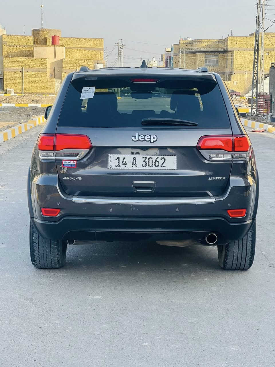 سلام عليكم 
جيب لاريدو 2020اصل رقم بصره بسمي وارد أمريكي بيه جاملغ وبنيد  تبديل مواصفات السياره بصمه فتحه  كشنات جلد جنطه كهربائيه توقف ذاتي شاشه ايباد ويل كروم حساس امامي خلفي لد امامي  منضومه زنون يدات نيكل داخل لونين 6سلندر سياره جاهزه مكينه وحداده وتبريد وتخم تاير كله ع وضع الشركه والاستفسار ع هذه الرقم *********** مكاني ناصريه السعر 210
