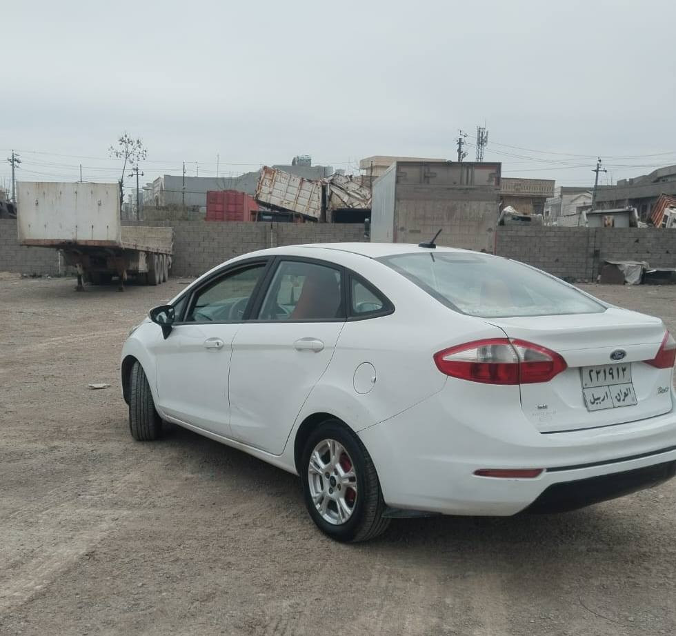 فورد فیستا 2016 فول موسفات هە موشتی بە شە رت  دوپارچە و نیو بێ ناوگرتن پشت و پێشی کەپس شوین هه ولێڕ أربيل, العراق


**إذا كنت صاحب هذا الإعلان وتريد حذفه لأي سبب، رجاءا أرسل رسالة إلى الدعم الفني**