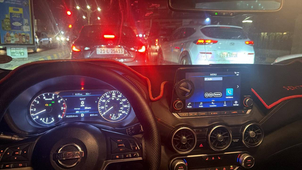 السلام عليكم نيسان سينترا موديل2021فول مواصفات صدر حدادية جديدة تخم تاير جديد تبريد ثلج تحويل ثاني يوم سنوية نافذة جديد رقم اربيل  رقم *********** /*********** السعر 140
