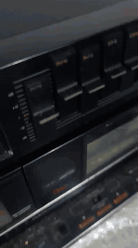 السلام عليكم قطعتين سانسوي مسجل وكلايزر شغالات مسجل شغال تفاصيل بالفديو بدون امبي فاير كهرباء 110 سعرهن 45 الف موجود خاص


**إذا كنت صاحب هذا الإعلان وتريد حذفه لأي سبب، رجاءا أرسل رسالة إلى الدعم الفني**