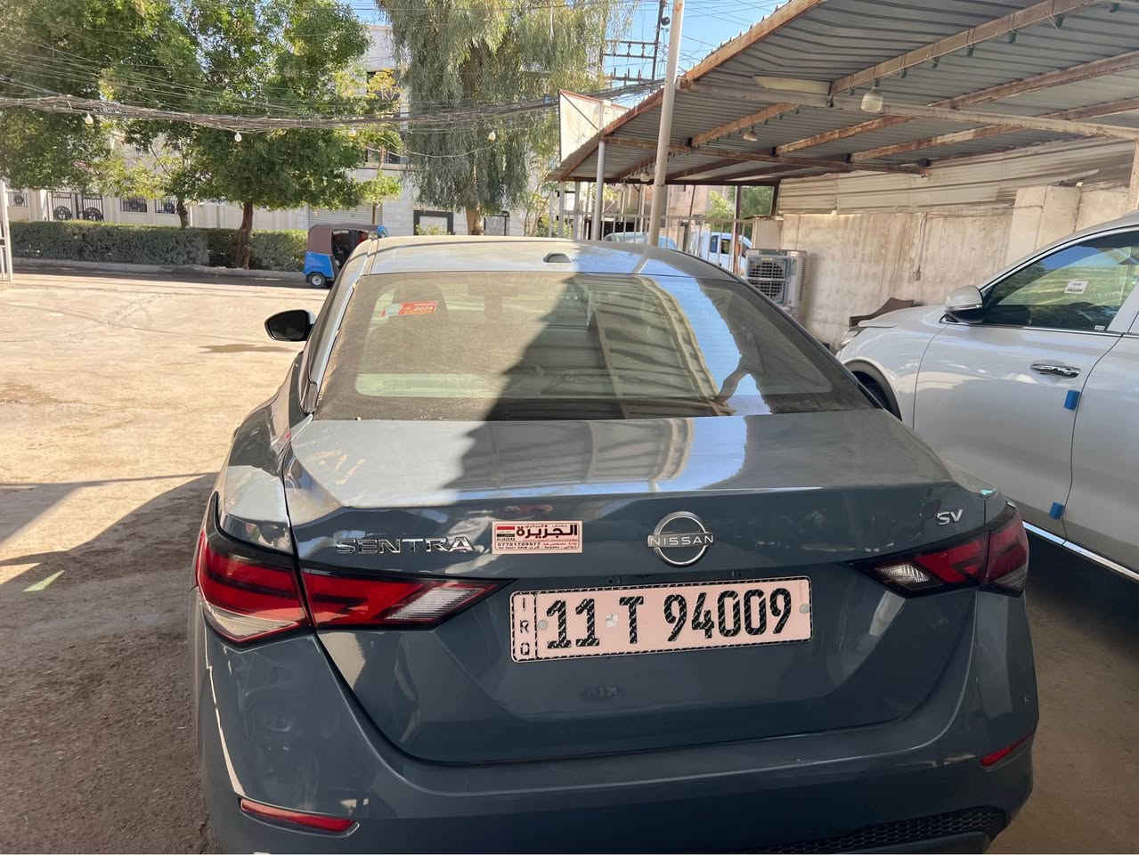 سلام وعليكم نيسان موديل 2024 رقم بغداد سياره جديده مكفوله ضررها فقط صندوك بدون ايرباك سياره جاهزه جديده سعر 133 وبيها مجال رقم الهاتف *********** بعقوبة, ديالى
