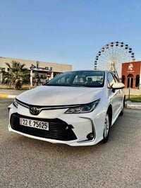 كورلا 22 بانزين ساز ماشية 61 الف بيها تبديل بنيد  السعر 140 وبيها مجال...