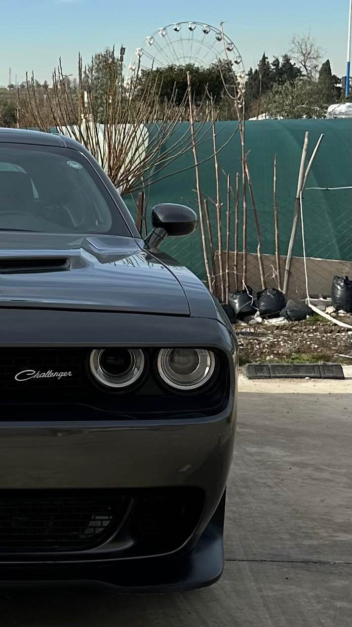 دؤج جارجر 2023 SXT
مواسه فات كوشن كاره با  22milرويوه
مكه به ره Alpina
گير سوكان 
حاسه  دواؤه بيشه وه كاميرا
بيش و پشت كه پس 
دوو بارچه بوياغ بي ناو بي ئه رباگ  
رسمي ده عميم داناوه 
شوين سليماني
☎️*********** السليمانية, العراق
