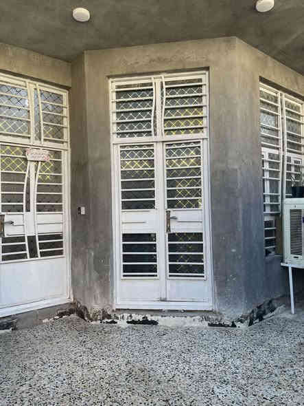 بيت للبيع زراعي التاجي حى الحسن العسكري قريب مولد عباس شايع مساحة 100مربع مسلح قاط  بيت جاهز كاشي واسيراميك حديقة 50.     ***********.بي واتساب
