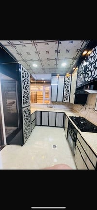 بيت مع الأغراض • حي الصديق • ١٠٥م