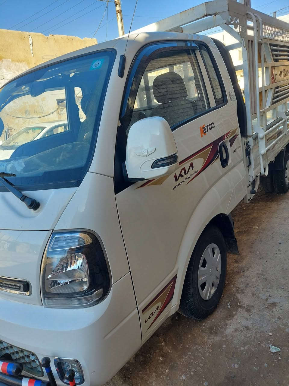 السلام عليكم كيا ٢٧٠٠ نثية موديل 2024 السيارة مال بيت جديدة بمعنى الكلمة ومكفولة من كل شيء حتى الشخط السيارة رقم بغداد بأسمي وماشية 4363 يعني زيرو السعر 174 ورقة
مكان السيارة بغداد التاجي
*********** هذا الرقم بي واتساب
