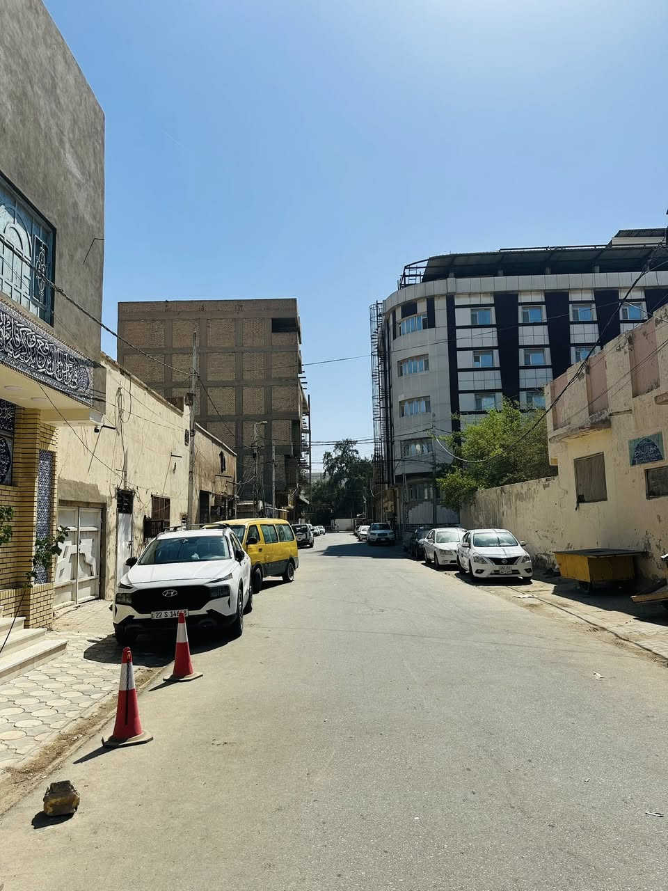 دار للبيع مساحة 190 متر طابقين 
خان المخضر خلف طرشي الحبوبي 
البيت نظيف وجاهز للسكن يصلح يصلح فندق  لانو قريب  من الأولايه. للأستفسار أكثر ***********
