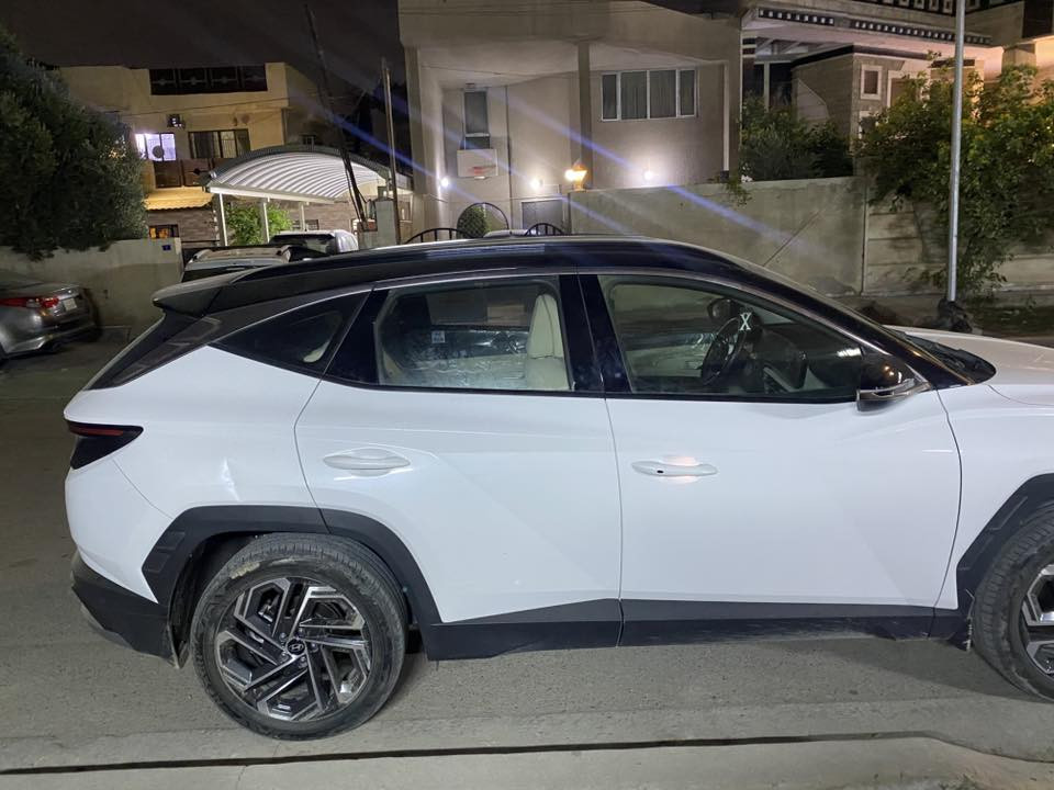 السلام عليكم توسان 2025 للبيع السياره ماشيه 18 الف ***********
