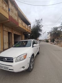 سيارة راف فور موديل 2007 مصبوغه عام تخم تايرات جديد محرك 6 سلندر والصد...