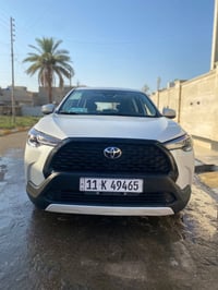 للبيع كورلا كروز 2025 ماشية 14 الف السياره جديده حيل بوضع الشركة تبديل...