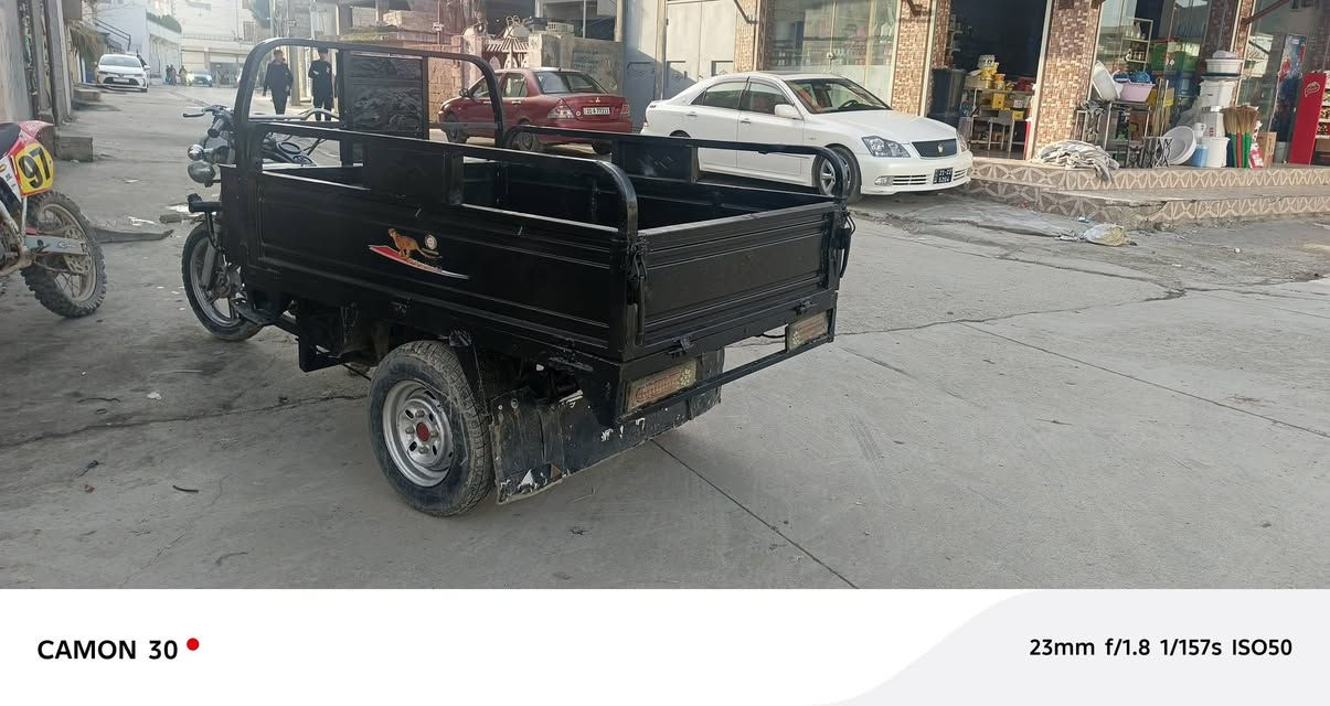 بەناوی خوای گەورە
ئەم کەریم کابانە بۆفرۆشتن گیڕو مەکینەو ئەکسلی بەشەرت ماڵی فەقیرە سعری 850هەزارو تۆزێ مەجال لەسەید سادقم ژ.م ***********
