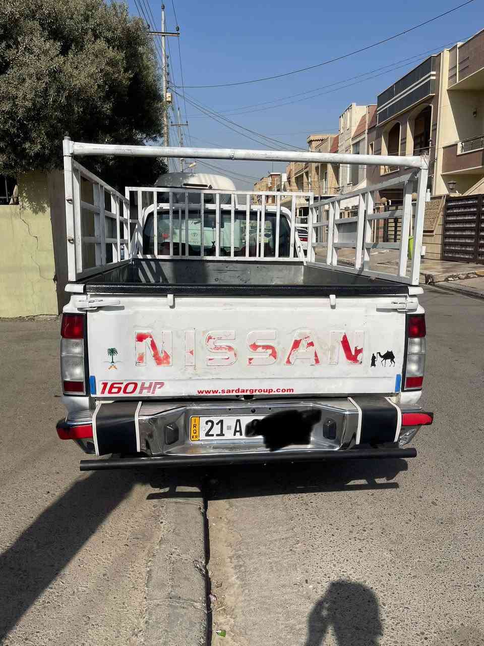 نيسان ٢٠٠٧
سه نه وي تا ٢٠٣١ ه 
ته بريد و گير و مه كينه و به ناوكردن به شه رت
بس ده نگي زنجيري تيدايه
جاهيزه و هي ناو كاسبيه
دوو بستي له به يني ده رگا و بودي سبوغ ه
هيجيتري نيه هه مووي به شه رت 
سعري ١١٧ و مجال
واتساب ***********
