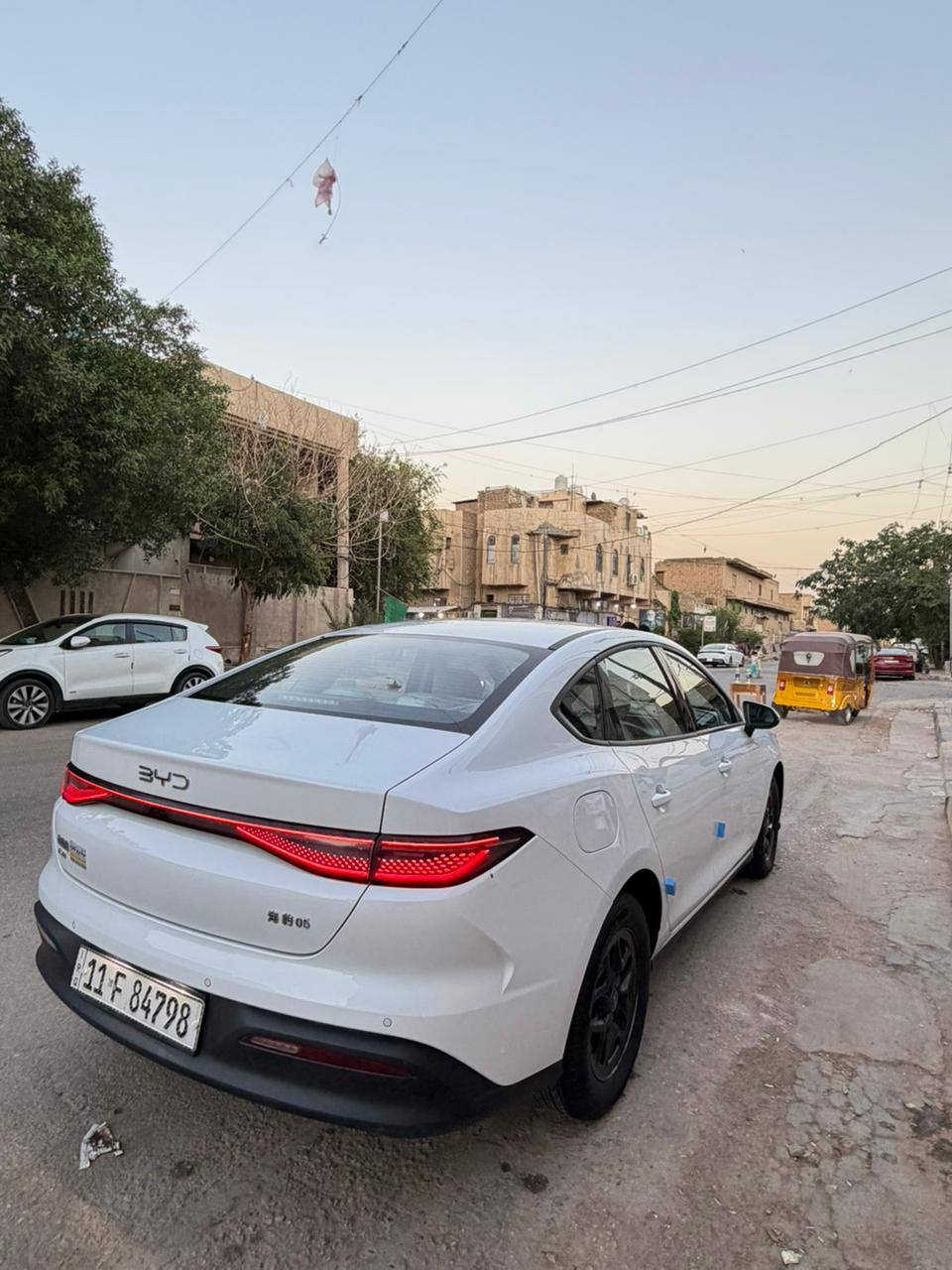 سيل فايف 2025 زيرووووووووووو ماشيه 7 الف داخل ابيض
موصفاته معروفه كفاله عده شخط بلباب فقط باقي كفاله من شخط أو رصعه جديده 
مرقمه و جاهزه العده كامله 
ع وضع شركة. سعرهة مناسب 
مكاني بغداد الكرخ 
رقمي ***********
