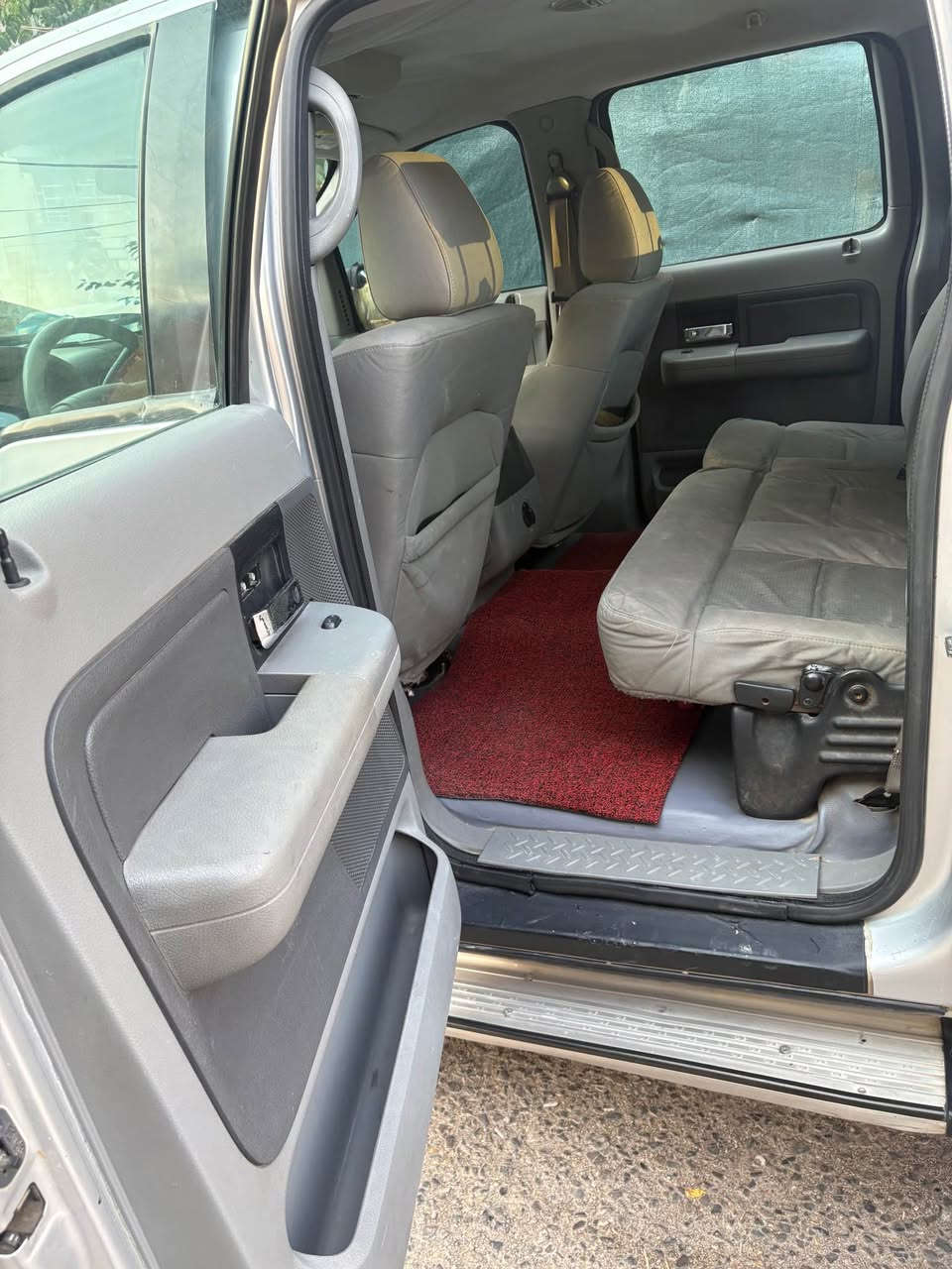 فۆرد F150  2008 XLTمەکینە 8 بستۆن 4.6L گێر و مەکینە و دەبڵ ئەکسل و تەبرید و کارەبایی و هەموو گیانی بە شەرت سەیارەکە 4 تایە و ویلی لۆکی لە ژێرە بە سپێرەوە تەقە و رەقە بەشەرت و تەبریدی لە شوێنی خۆیا ئیشەکا پێش و دوای کەپسە و سەقف و حیزام بە شەرت ٣ پارچەی بۆیاخە سەیارەکە رەقەم بەغایە و سەنەوی بەغای لەگەلە بە شەرتی ماڵی مەدەنی و دزیاری نرخی 55 گەلا و معامەلە بۆ گۆرینەوە بە شتێک دلم بێگرێ شوێن سلێمانی *********** السليمانية, العراق
