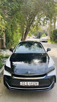 للبيع تويوتا كراون ماجستا ضمان شركة ساز موديل ٢٠٢٣ عداد ٢١ الف كيلو فو...