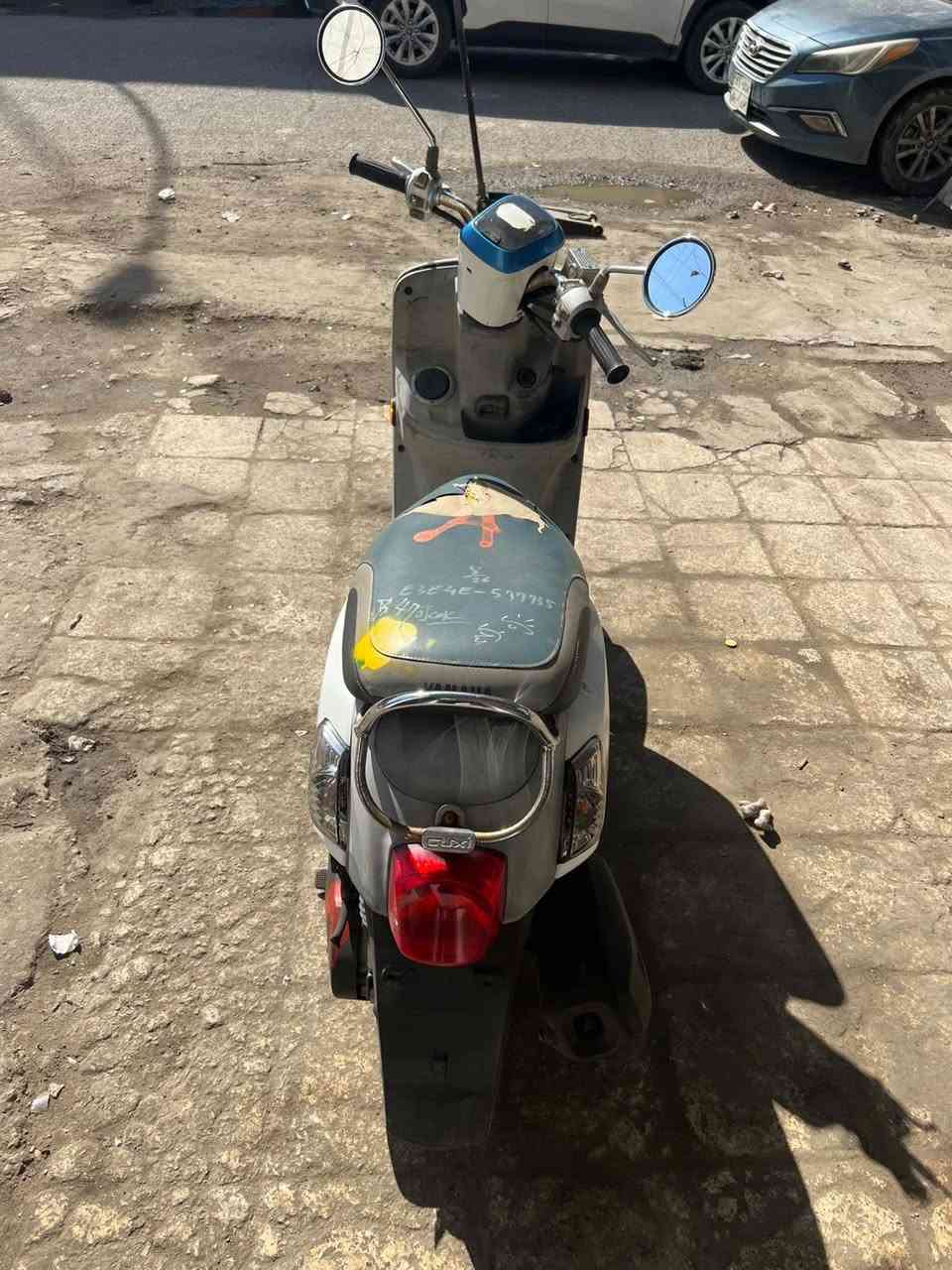 السلام عليكم بوليس مسطره نوزل قبل اسبوعين نازله رمبه اول تبديله دهن دراجه كفاله عامه بس الشاشه واكفه اجتي من الرمبه هيج وبس المكينه ما مفتوحه بجيس وختم واحد كفر ويه المكينه السعر مليون و350 وبيه مجال  الرقم ***********
