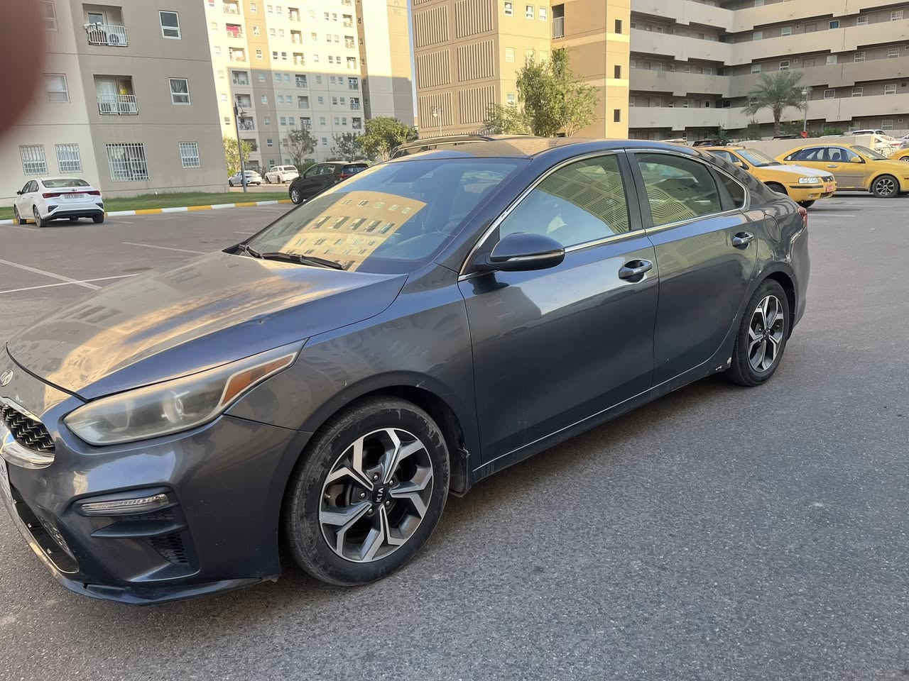 فورتي ٢٠١٩ ex وارد امريكي حادثها بنيد وجاملغ بدون دواخل  محرك دوش ٢٠٠٠ مواصفات ex معروفة السعر ١٢٠ ورقة 
رقم الهاتف : ***********
