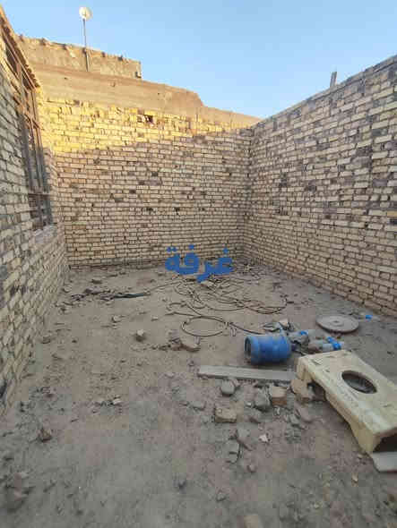 السلام عليكم هيكل لبيع 200م
ابشارع المعمل مقببل شارع السبيس رابع بيت عن شارع العام
واصل لصب الصطخ شغل كله درجه أوله حداده تسكام الله شاهد شغل كله فول أساسه كونكريت 50في 60 سعره 33وبي مجال 
رقمي بي واتساب ***********
