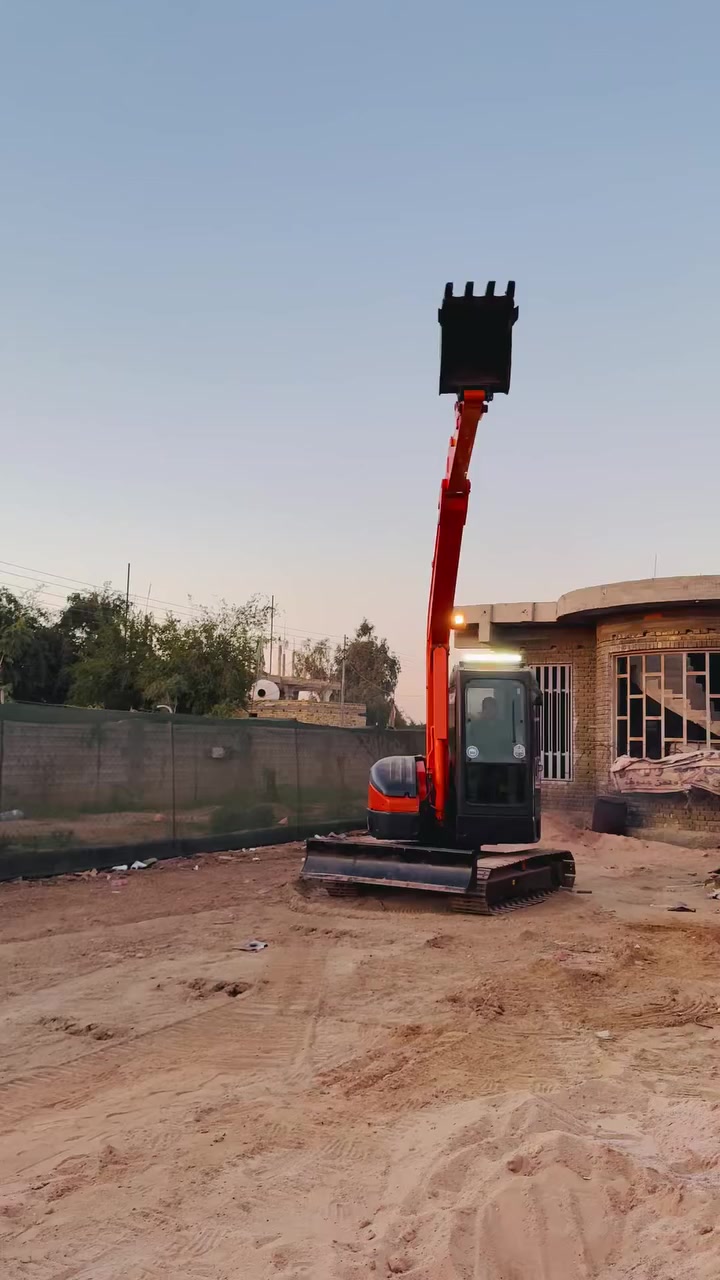 السلام عليكم حفار صغير للبيع
هيتاشي  منفيس

مشتغله قليل بالعراق 

‏zaxis UR 55/

عدد ساعات العمل 7000 

جب طويل 

محرك جديد لا تنقيص ولا تبخير 

حداديه جديده 

جكات جديده 

مضخة جديده

موديل 2005 اصل 

كهربائيات كامله 

المكينه ما بيها اي نقص 

احلى من الصور

 

الشراي يتصل /

***********

***********

@
