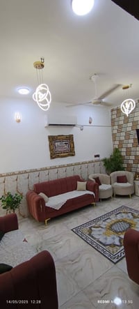 السياسيين • ١٠٠م • طابقين