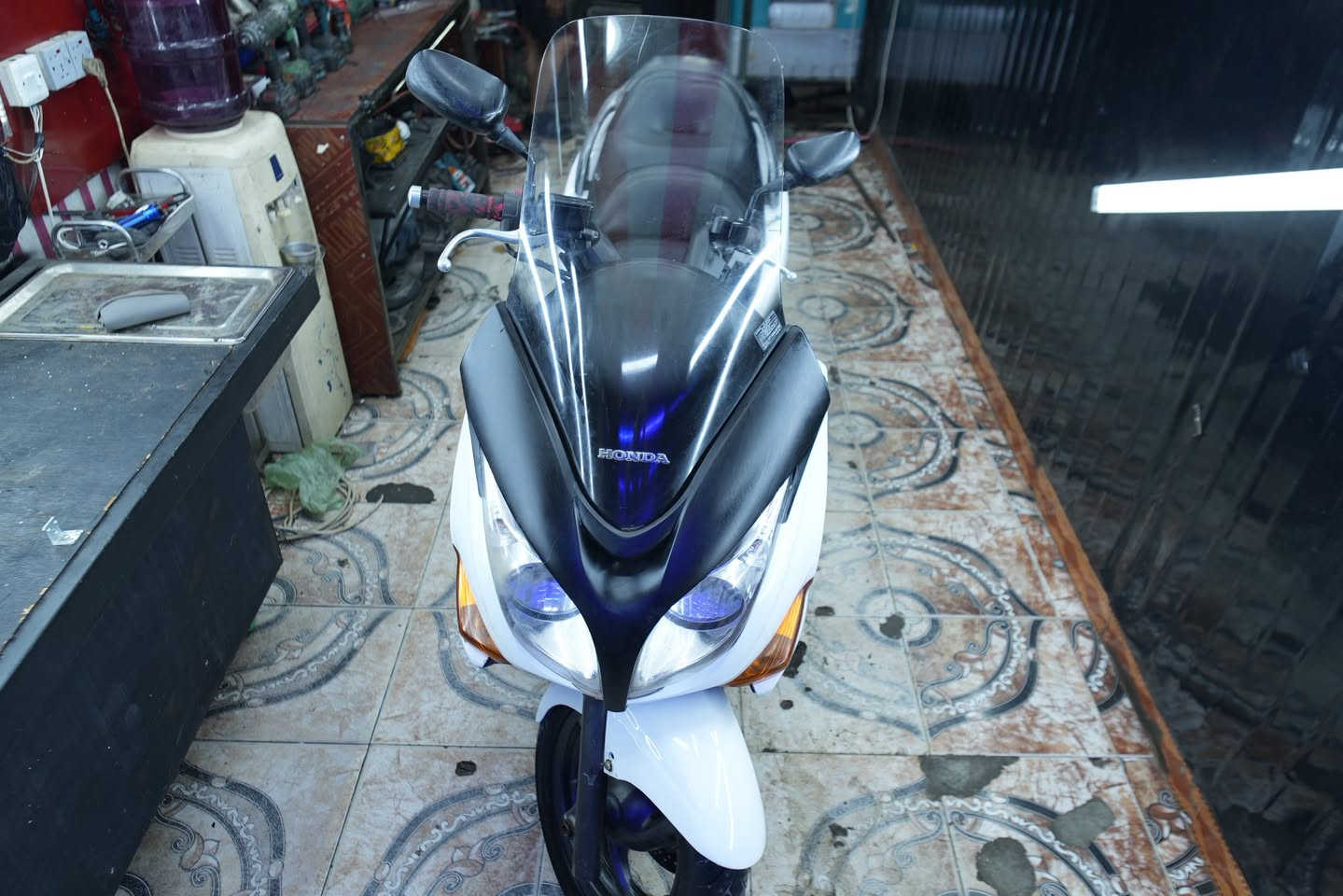 سلفر ونج GT400مصبوغه عام ما مفتوح برغي بيها مكفوله مكينه هاذ رقمي متواجد وتساب
***********
