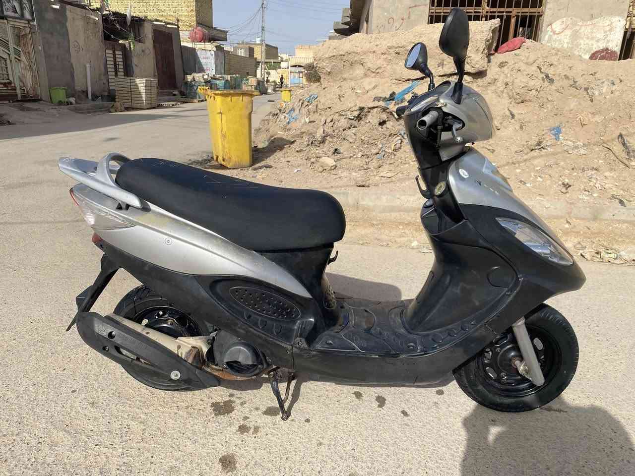 السلام عليكم
دراجه للبيع مكفوله كفالة عامه 
السعر خاص 
مكاني قضاء الغراف 
رقم الهاتف:***********
