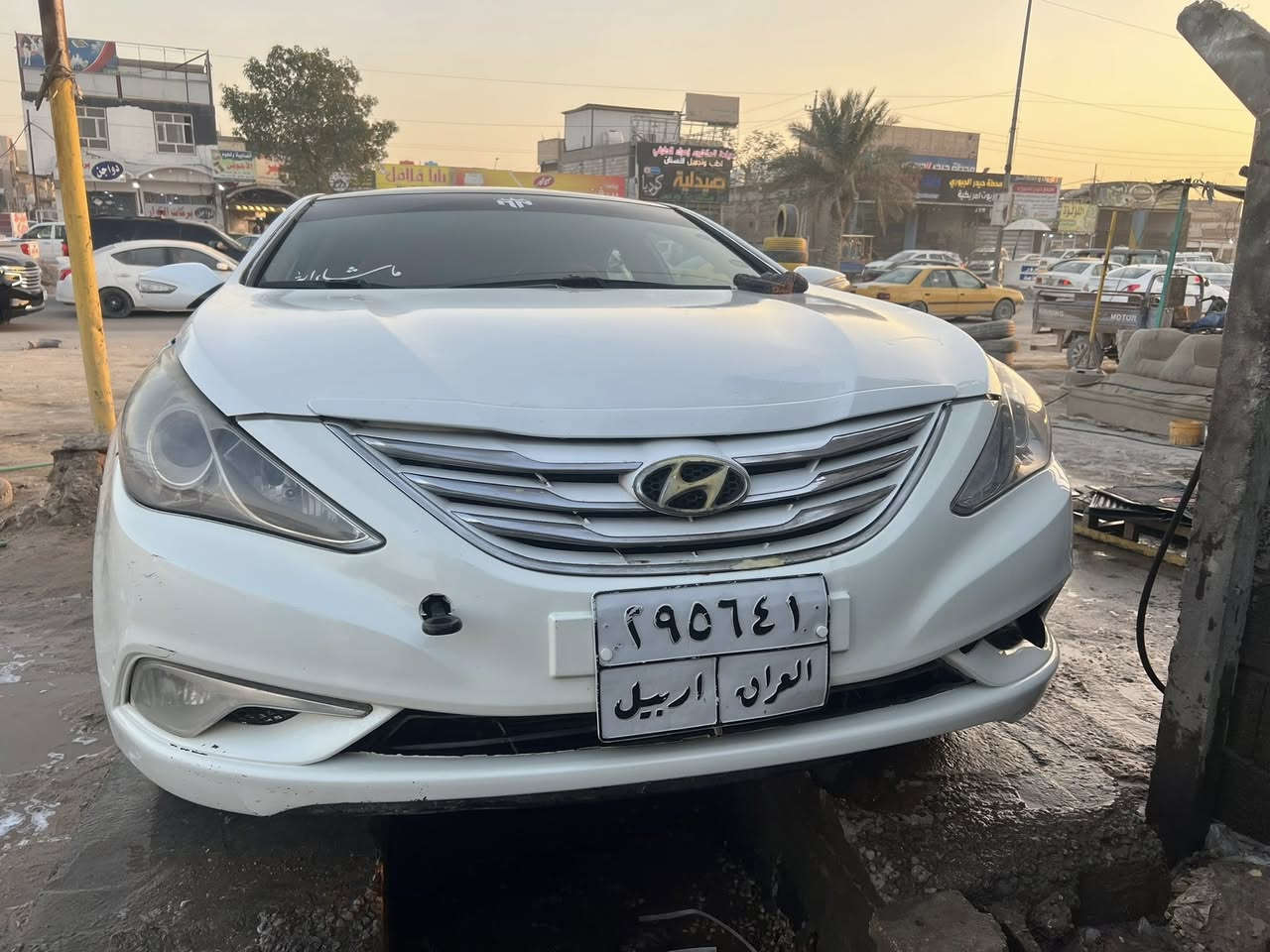 سلام عليكم سونات للبيع 2013 
سياره حلوه وجاهزه وماعيزه شي 
مثل ما موضحه بل صور 
مكينه وكير وحداديه كفاله 
سياره قطعتين تبريد 
تحكمات ستيرن شاش مري شفط 
سياره بيه جاملغ بصوب سايق وبدون دواخل مكان سياره نجف للستفسار اتصل علا هاذ الرقم  (***********)
