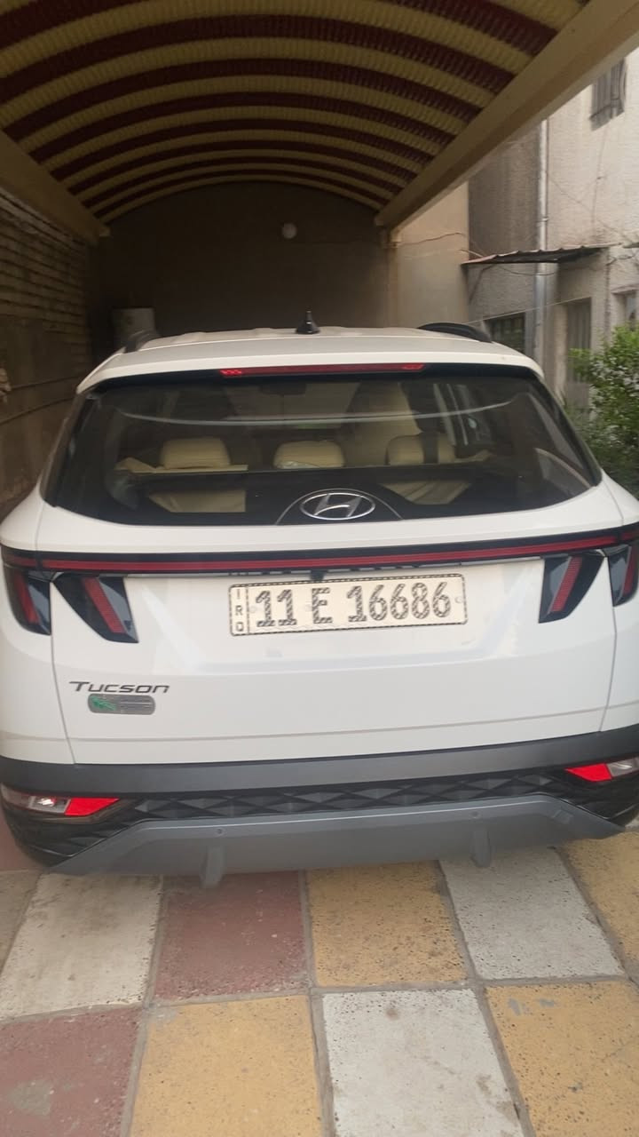 توكسان موديل ٢٠٢٤ وكاله هونداي الأولى مكفوله من كلشي ضربه وبارد ماشيه ٢٤ قماره حديد تبديل دهن حصرا من الشركة السياره جدا نظيفه 
مكان السياره شارع فلسطين 
السعر المطلوب ٢٢٠$
الرقم ***********
